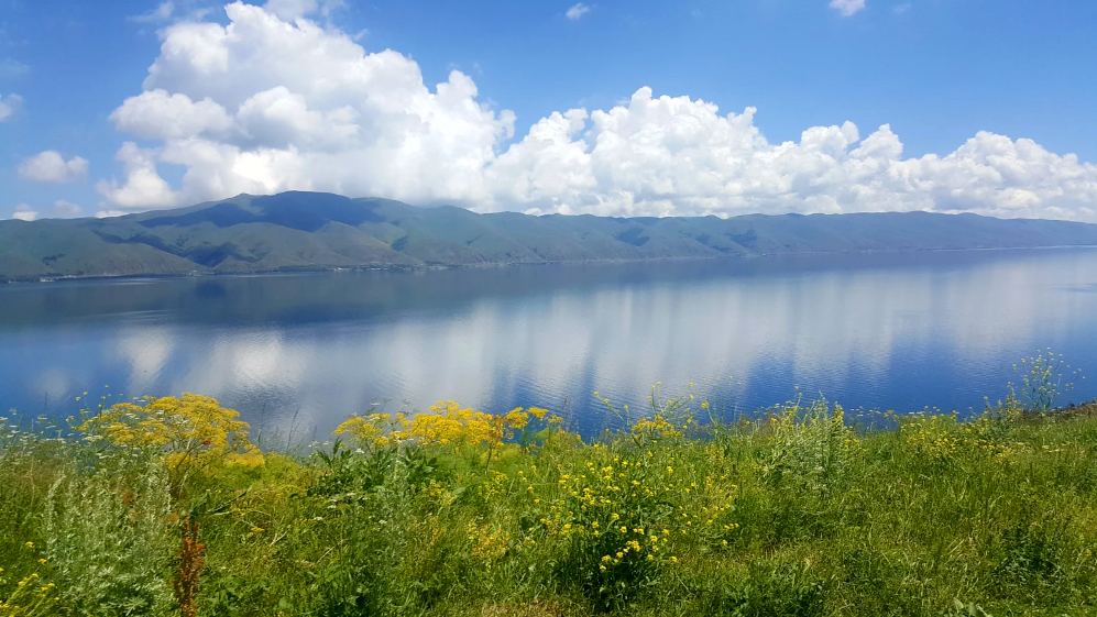 ARMENIA – Lago Sevan